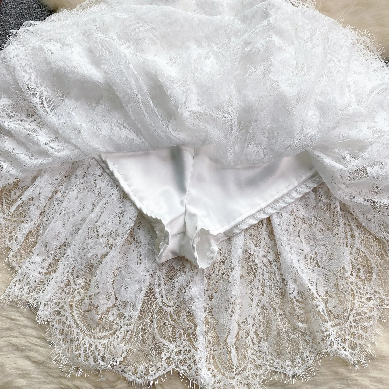 High-end Lace Puffy Slip Dress